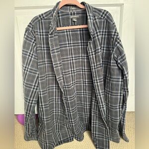Eddie Bauer Gray Plaid relaxed fit flannel